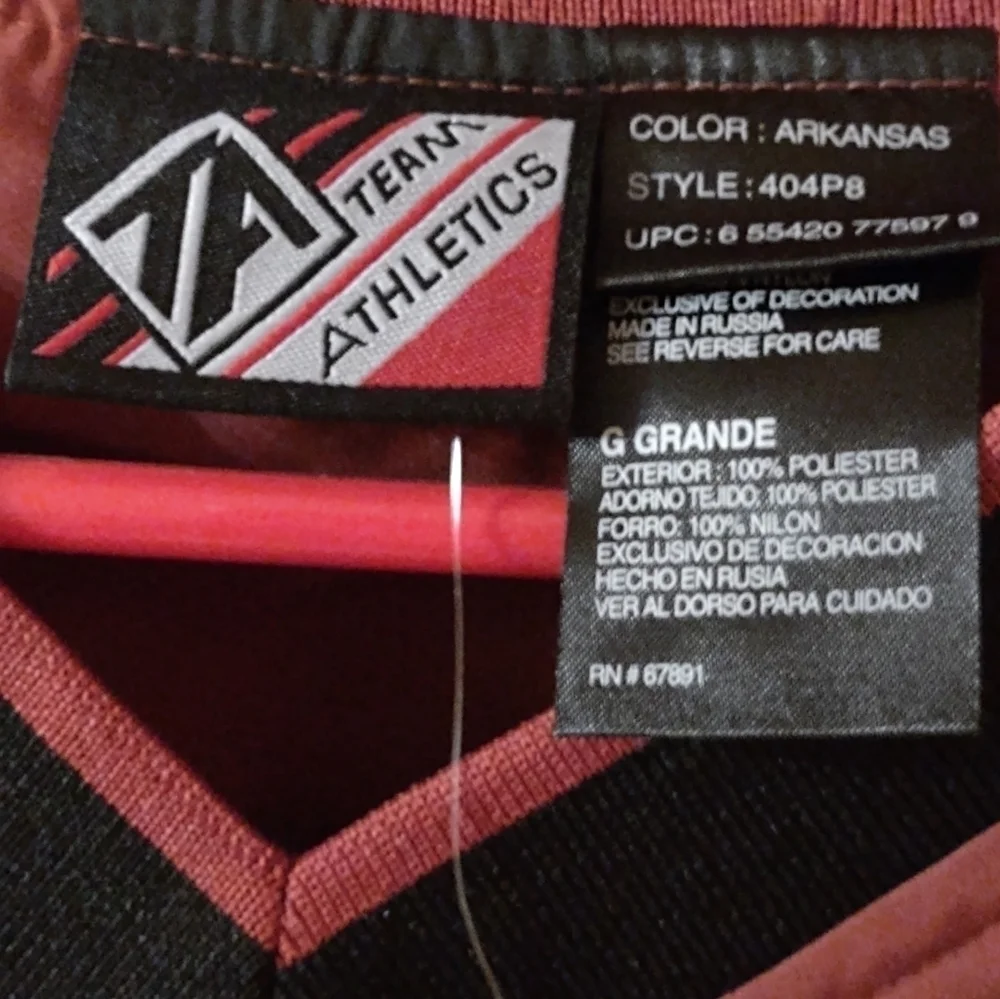 Arkansas Razorbacks Team Athletics Red Pullover Windbreaker Vest Men’s Large NWT